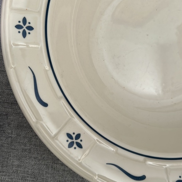 Longaberger soup/salad bowl. Made in USA. VG used condition. - Picture 4 of 4